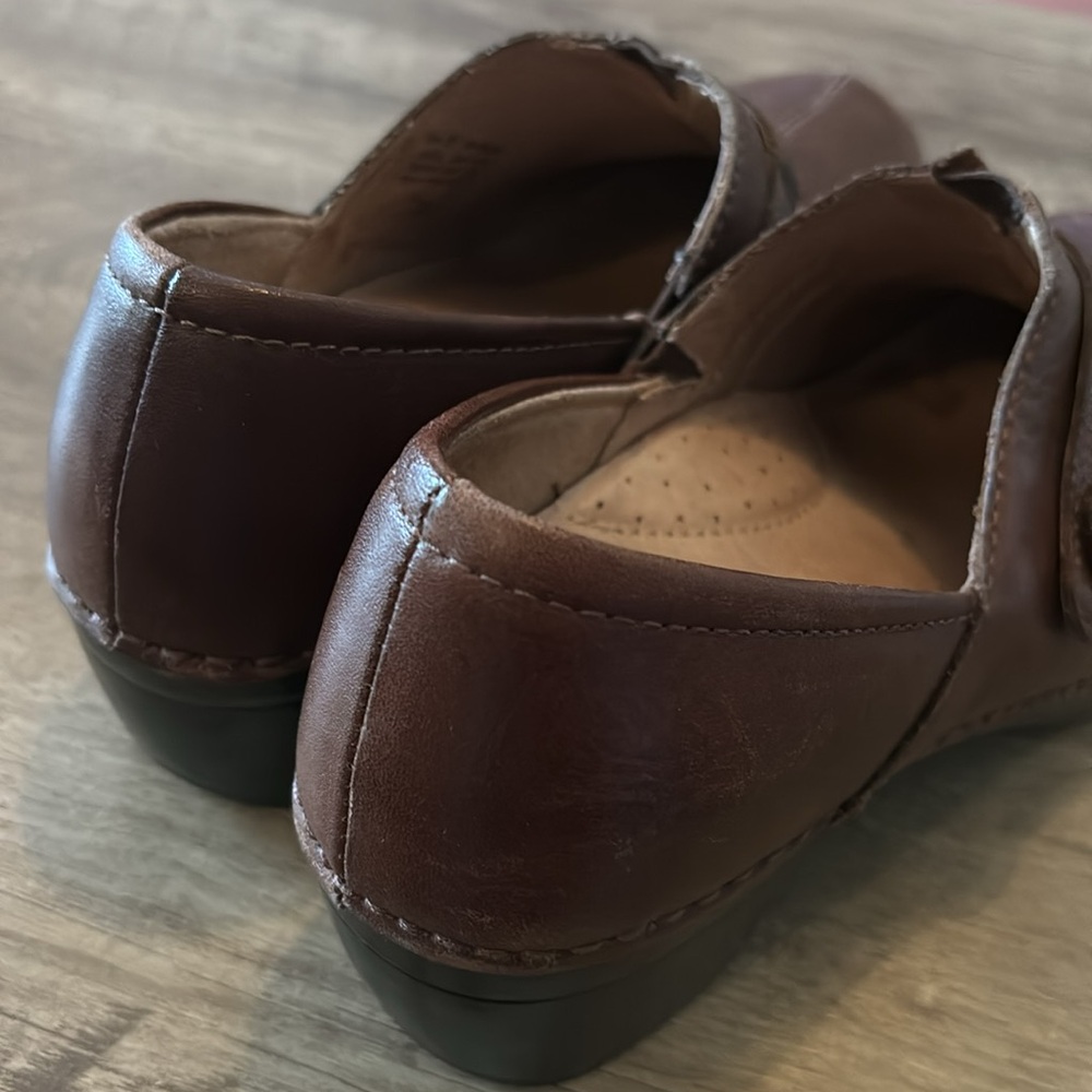 Dansko leather slip in clogs size 39 - Picture 5 of 8